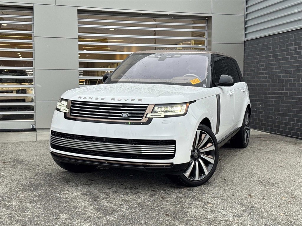 Used 2023 Land Rover Range Rover SV image 1