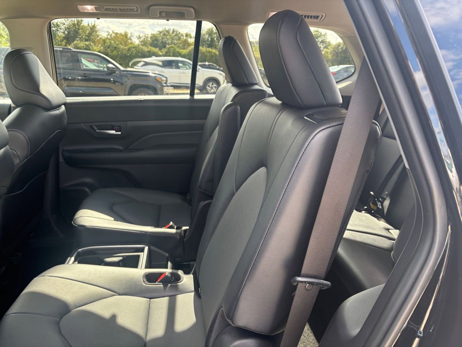 Used 2025 Toyota Grand Highlander FWD image 23