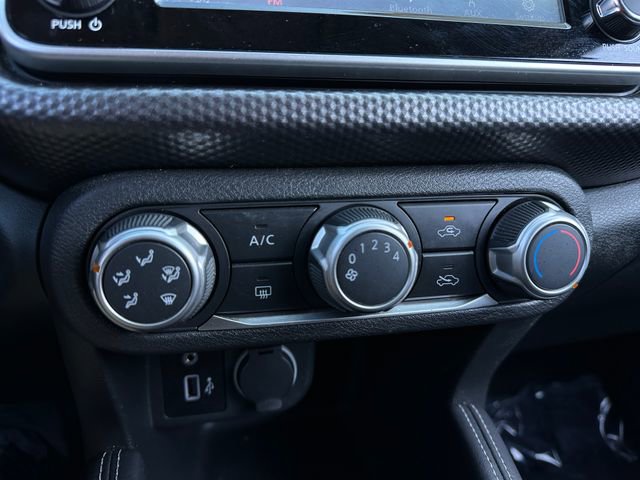 Used 2018 Nissan Kicks S image 29