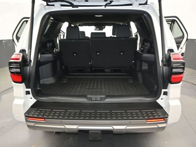 Used 2025 Toyota 4Runner Limited image 14