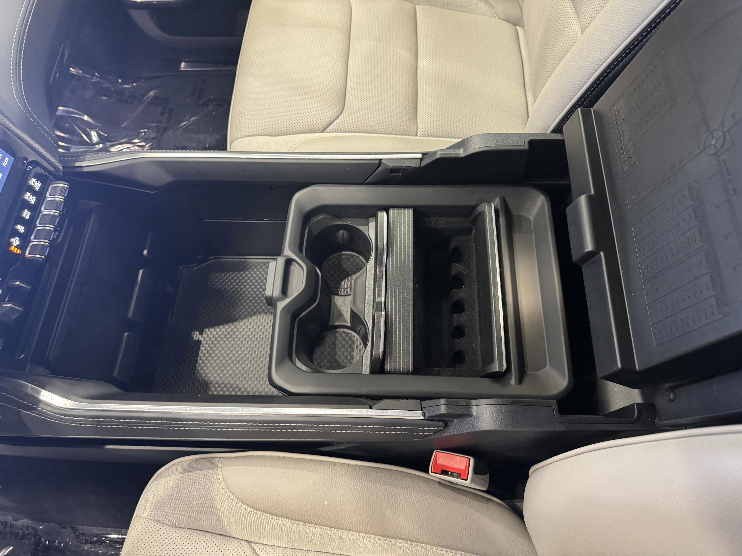 Used 2023 RAM 1500 Limited AWD/4WD image 29