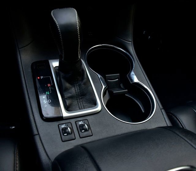 Used 2019 Toyota Highlander XLE image 28
