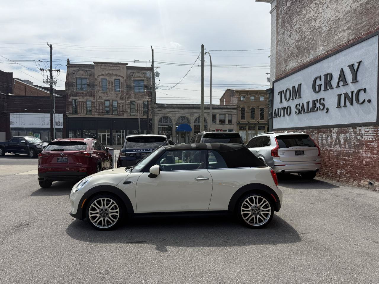 Used 2016 MINI Cooper Convertible FWD image 10