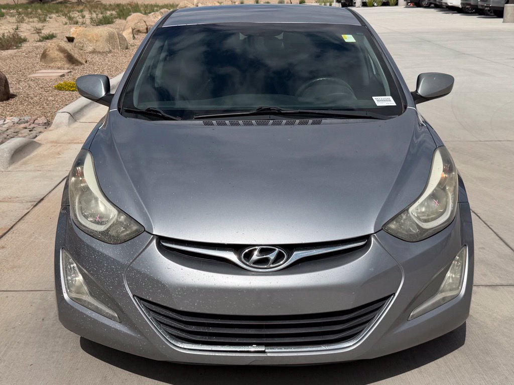 Used 2015 Hyundai Elantra SE w/ Option Group 02 FWD image 3
