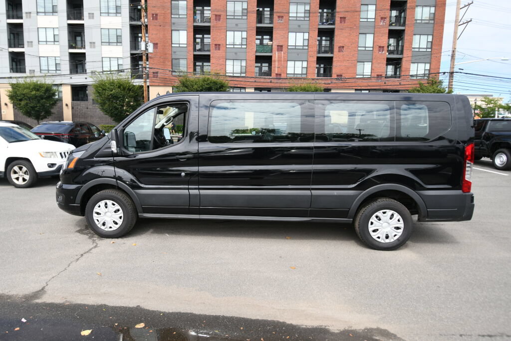 Used 2025 Ford Transit 350 XLT RWD image 5
