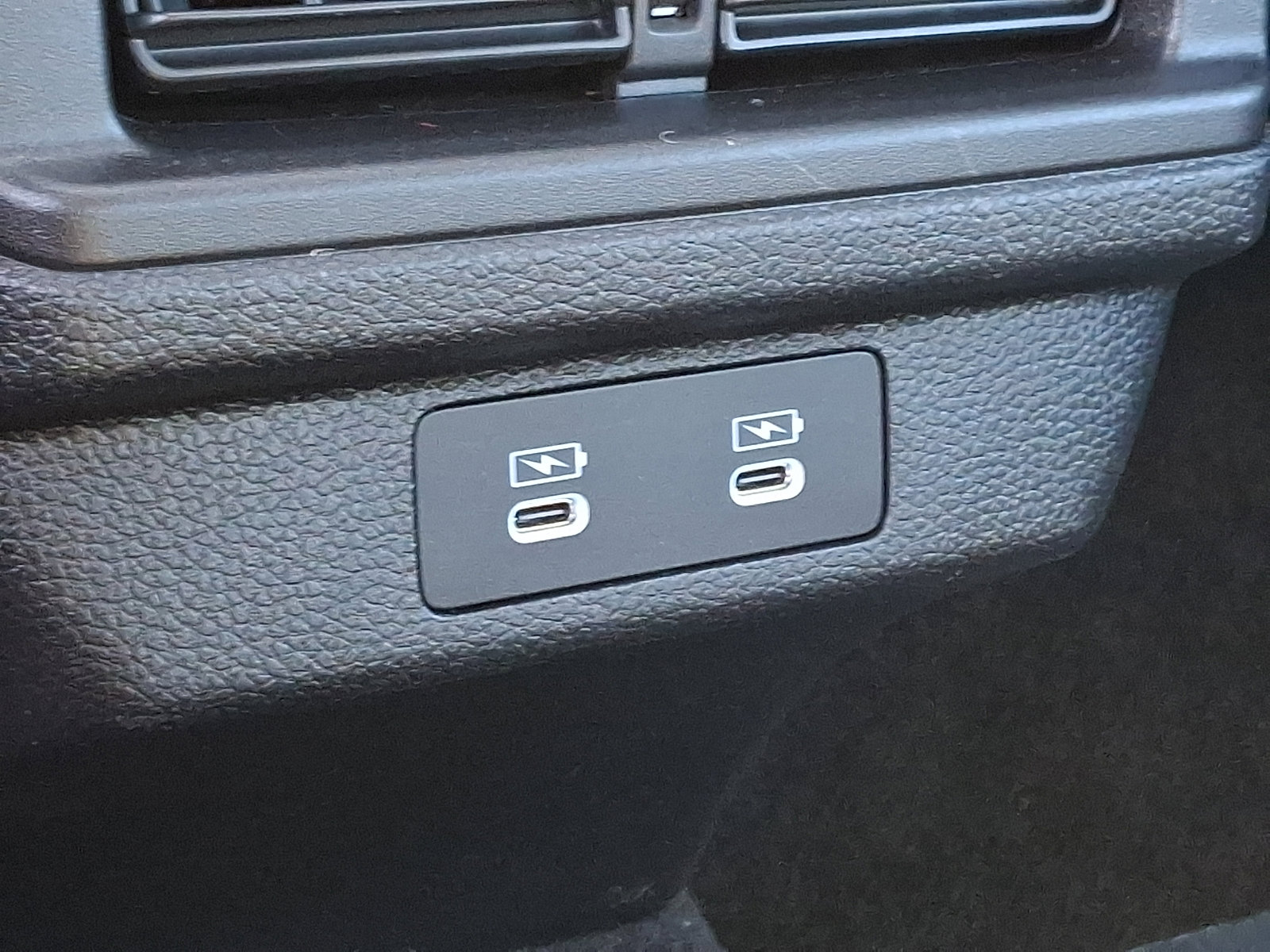 Used 2023 Honda Accord Touring image 11