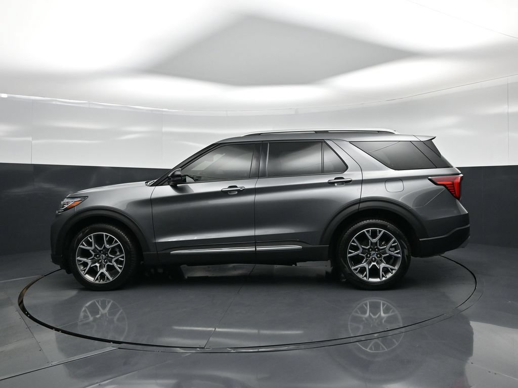 Certified 2025 Ford Explorer Platinum w/ Ultimate Package AWD/4WD image 32