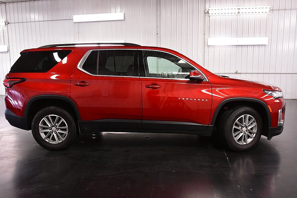 Used 2023 Chevrolet Traverse LT w/ LPO, Floor Liner Package image 8