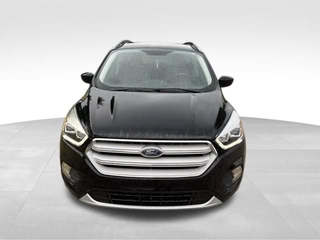 Used 2017 Ford Escape SE w/ Equipment Group 201A FWD image 9
