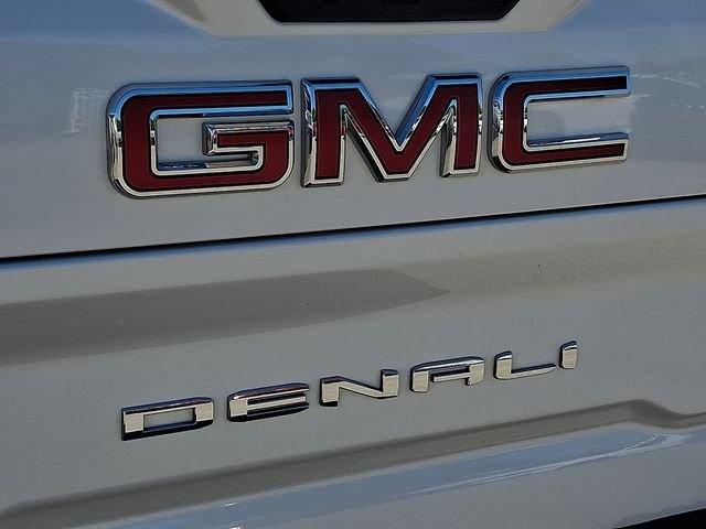 Certified 2023 GMC Sierra 2500 Denali w/ Denali Ultimate Package AWD/4WD image 32