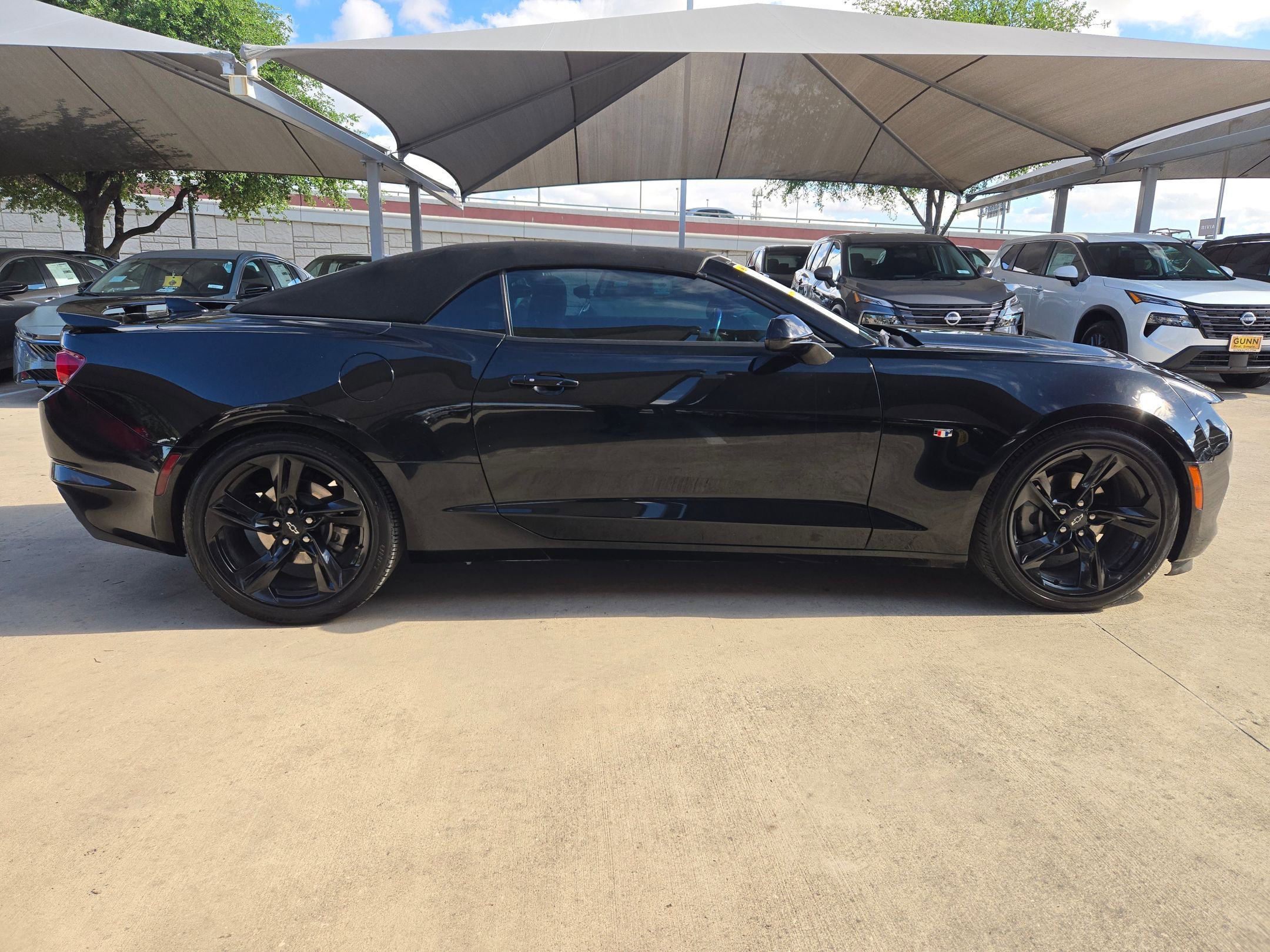 Used 2020 Chevrolet Camaro LT image 2