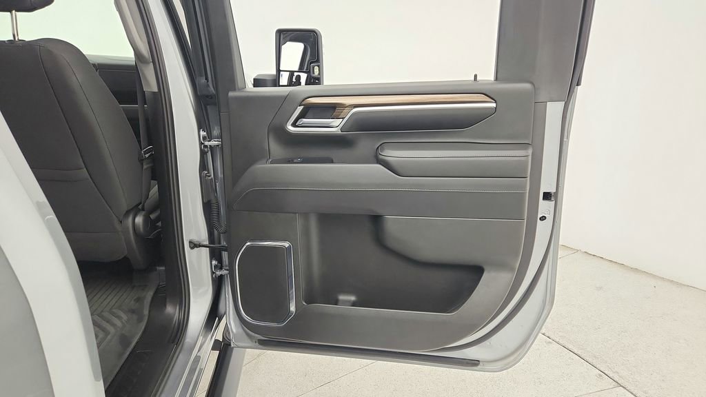 Used 2024 Chevrolet Silverado 2500 LT w/ Texas Edition AWD/4WD image 37