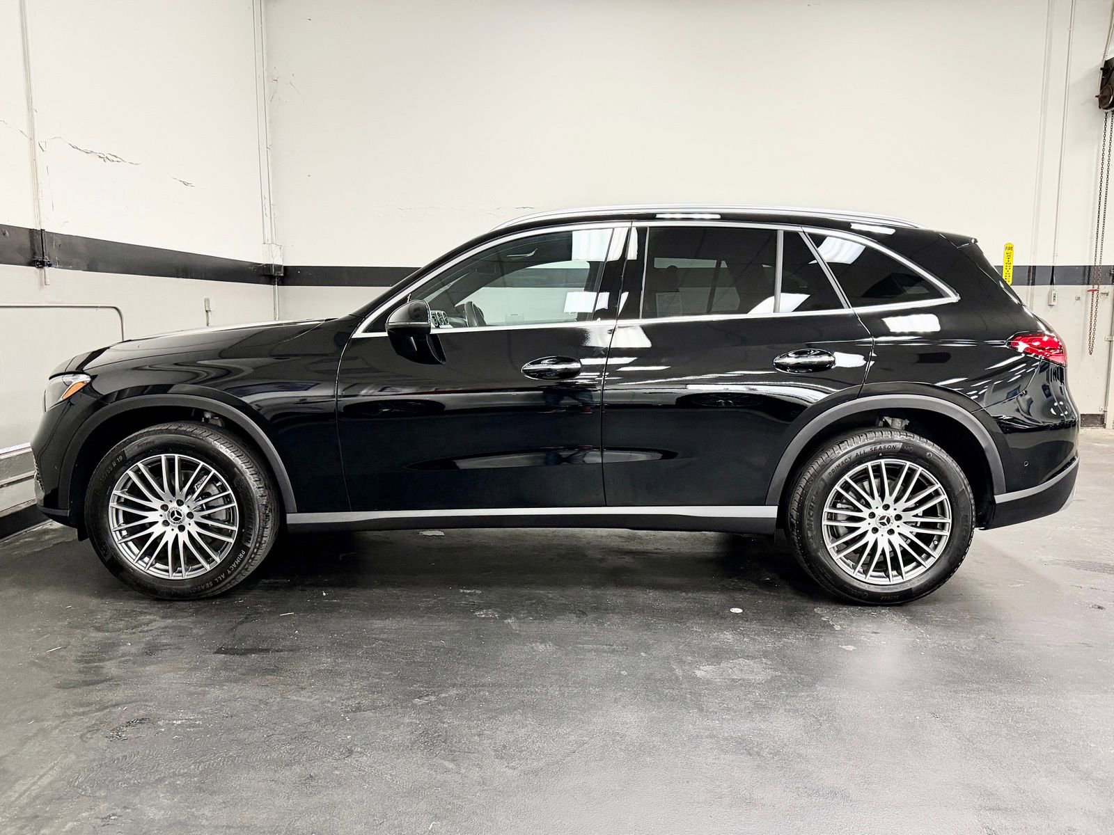 Used 2026 Mercedes-Benz GLC 300 image 9