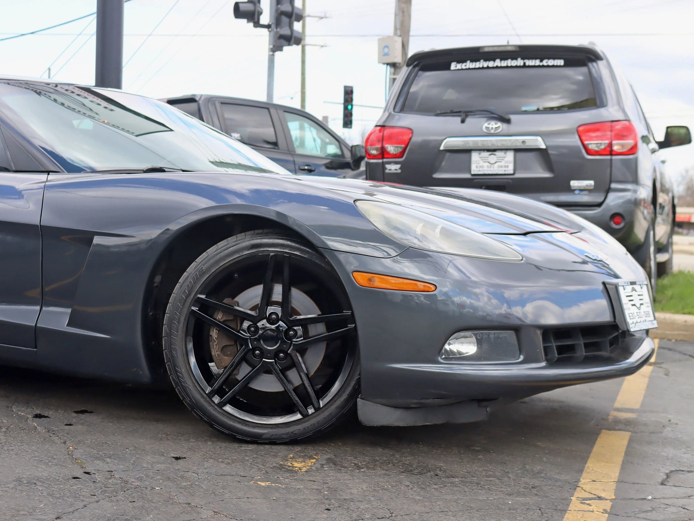 Used 2010 Chevrolet Corvette Coupe w/ Roof Package image 3