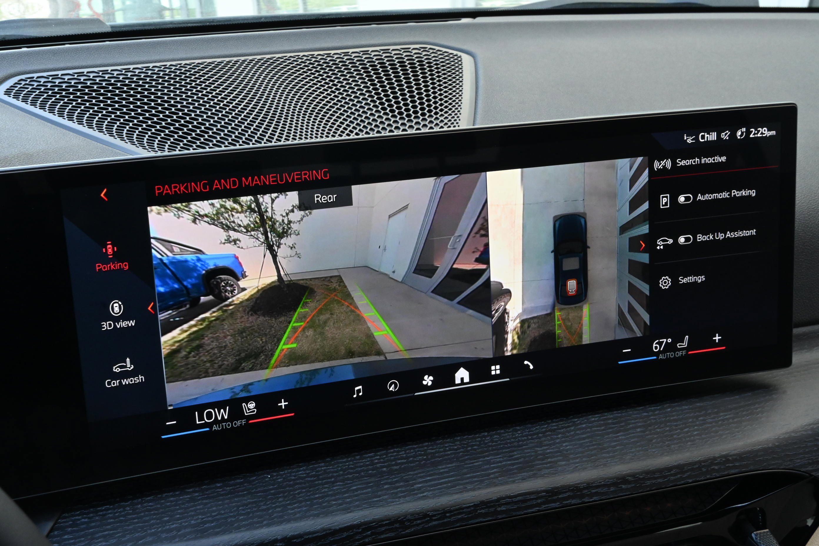 Certified 2025 BMW 330i Sedan image 18