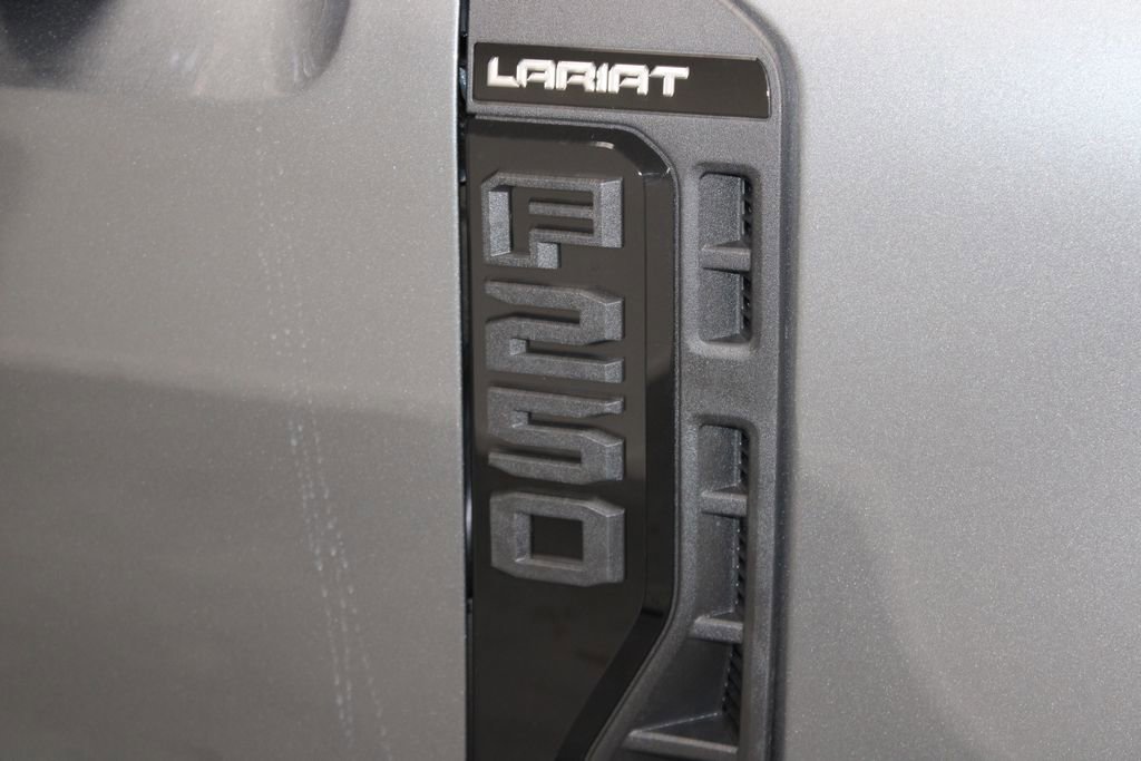 New 2026 Ford F250 Lariat w/ Black Appearance Package image 11