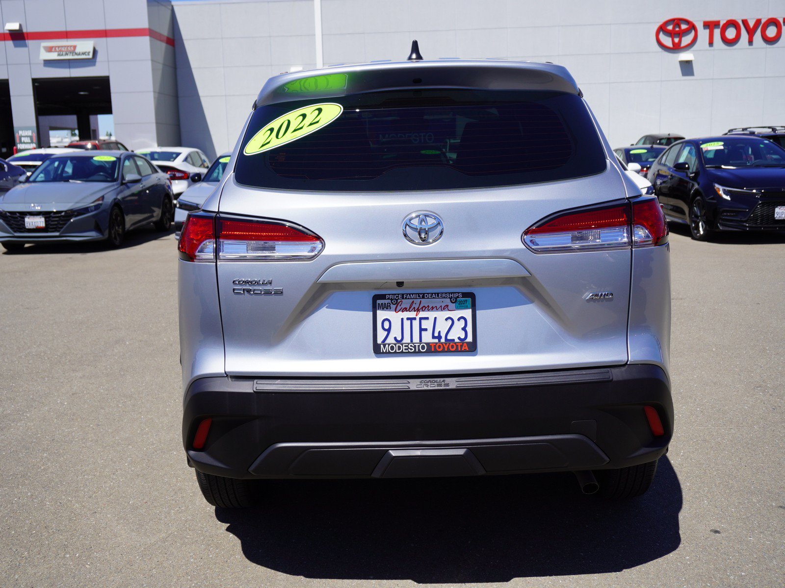 Used 2022 Toyota Corolla Cross L AWD/4WD image 10