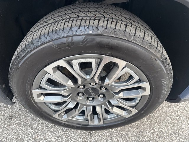 Used 2025 GMC Sierra 1500 Denali Ultimate image 9