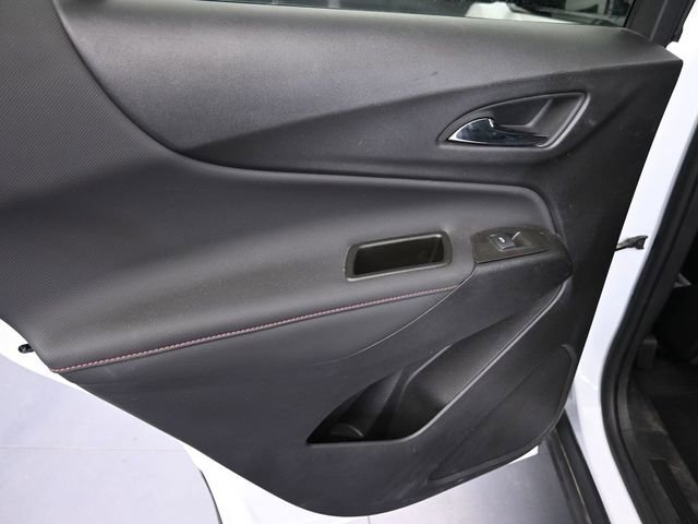 Used 2023 Chevrolet Equinox RS w/ RS Leather Package FWD image 32