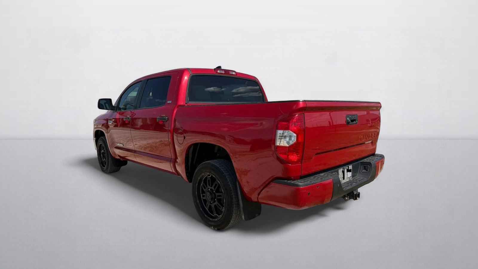 Used 2021 Toyota Tundra SR5 w/ Convenience Package RWD image 4