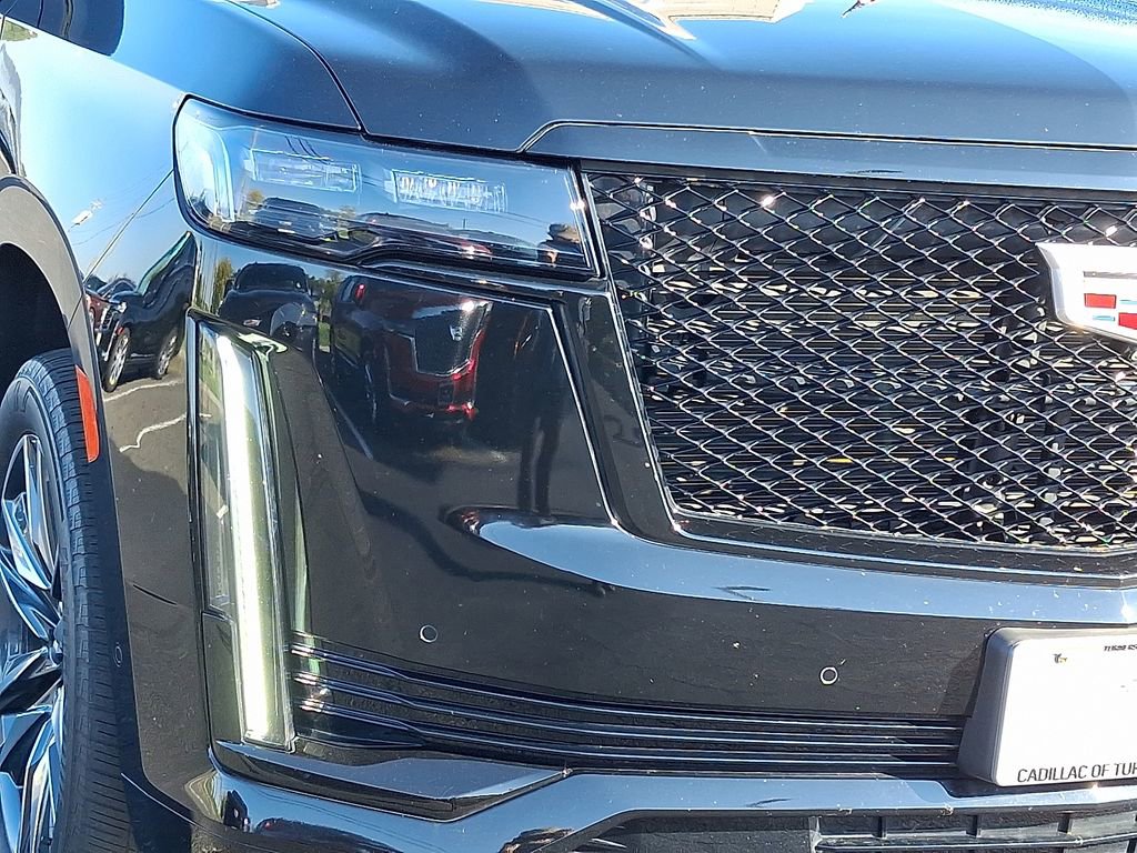 Used 2022 Cadillac Escalade ESV Sport Platinum image 9