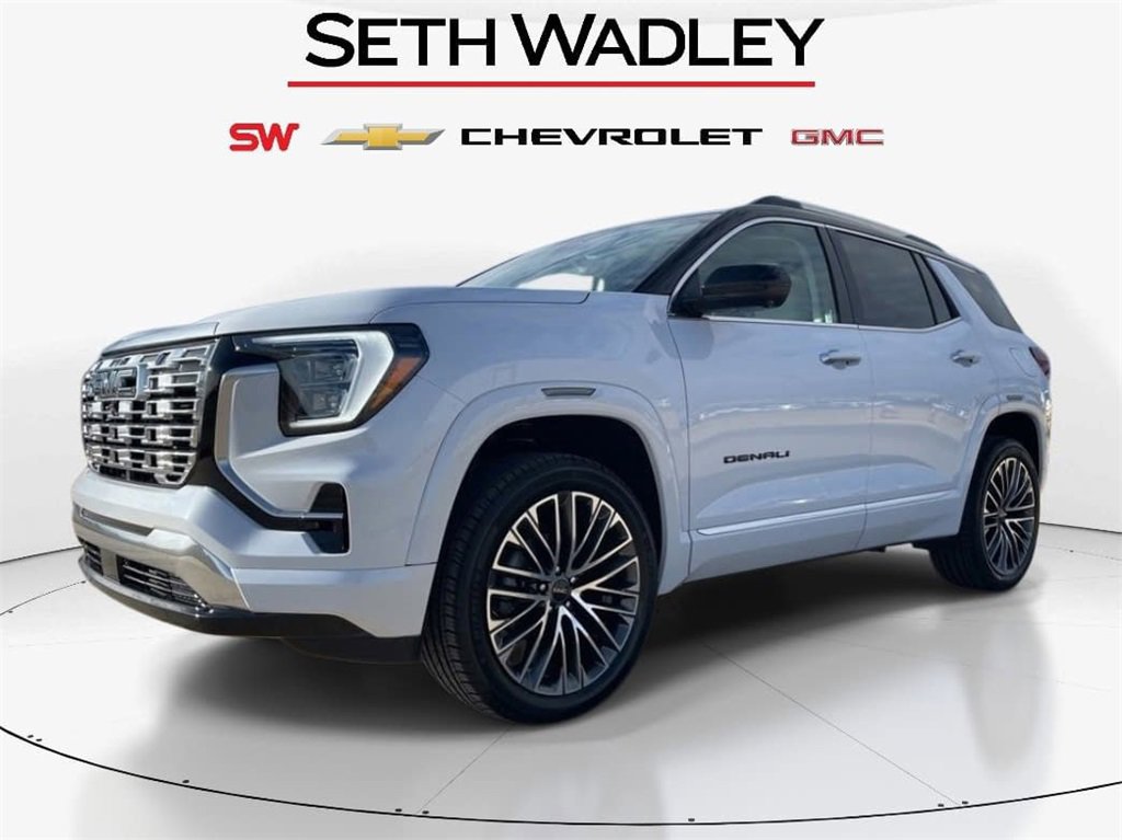 New 2026 GMC Terrain Denali w/ LPO, Black Badging Package image 6