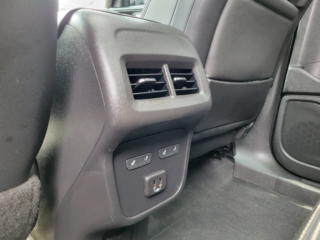 Used 2022 GMC Terrain Denali w/ Denali Premium Package AWD/4WD image 30