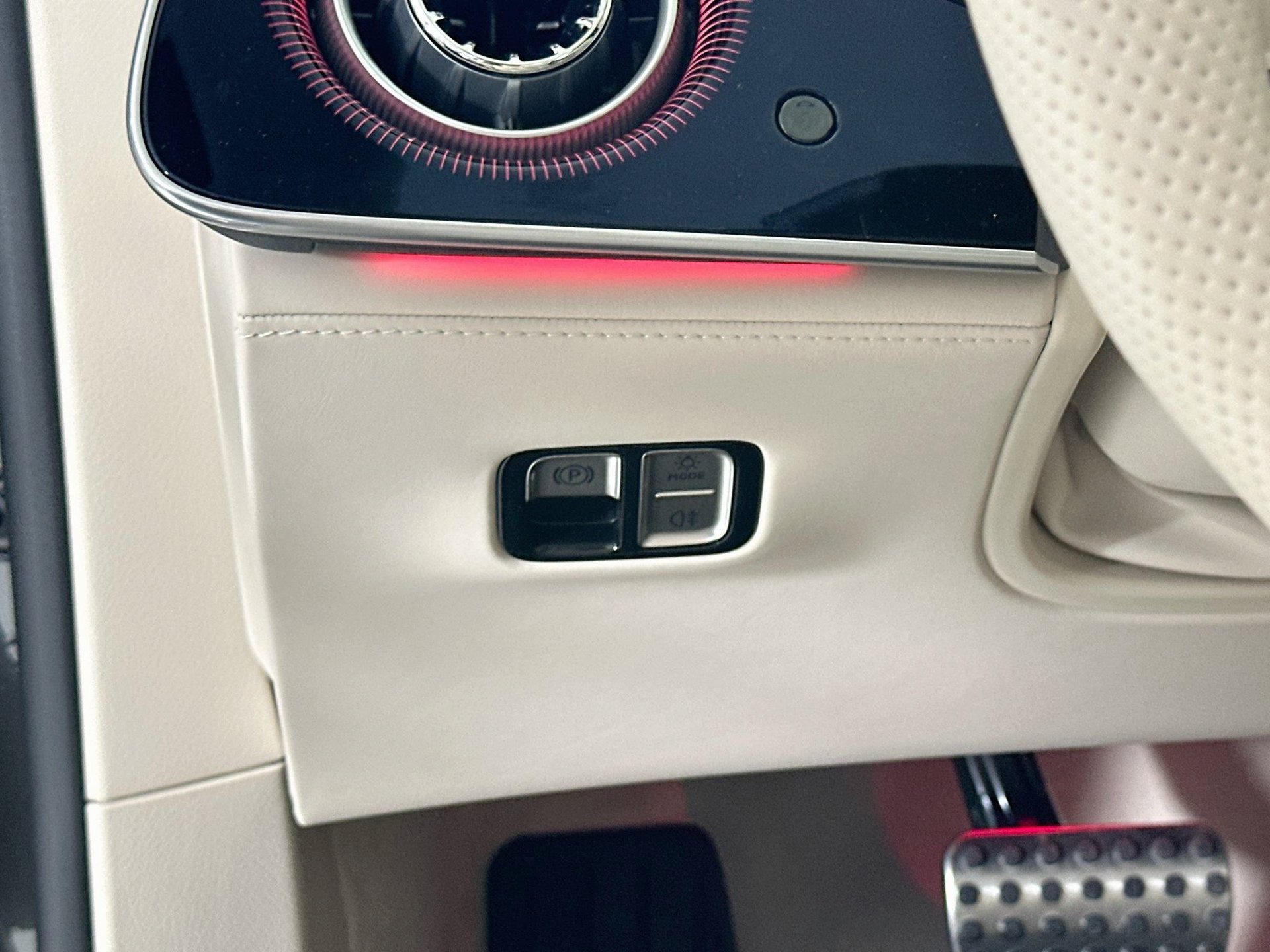 New 2027 Mercedes-Benz S 580 4MATIC Sedan image 11