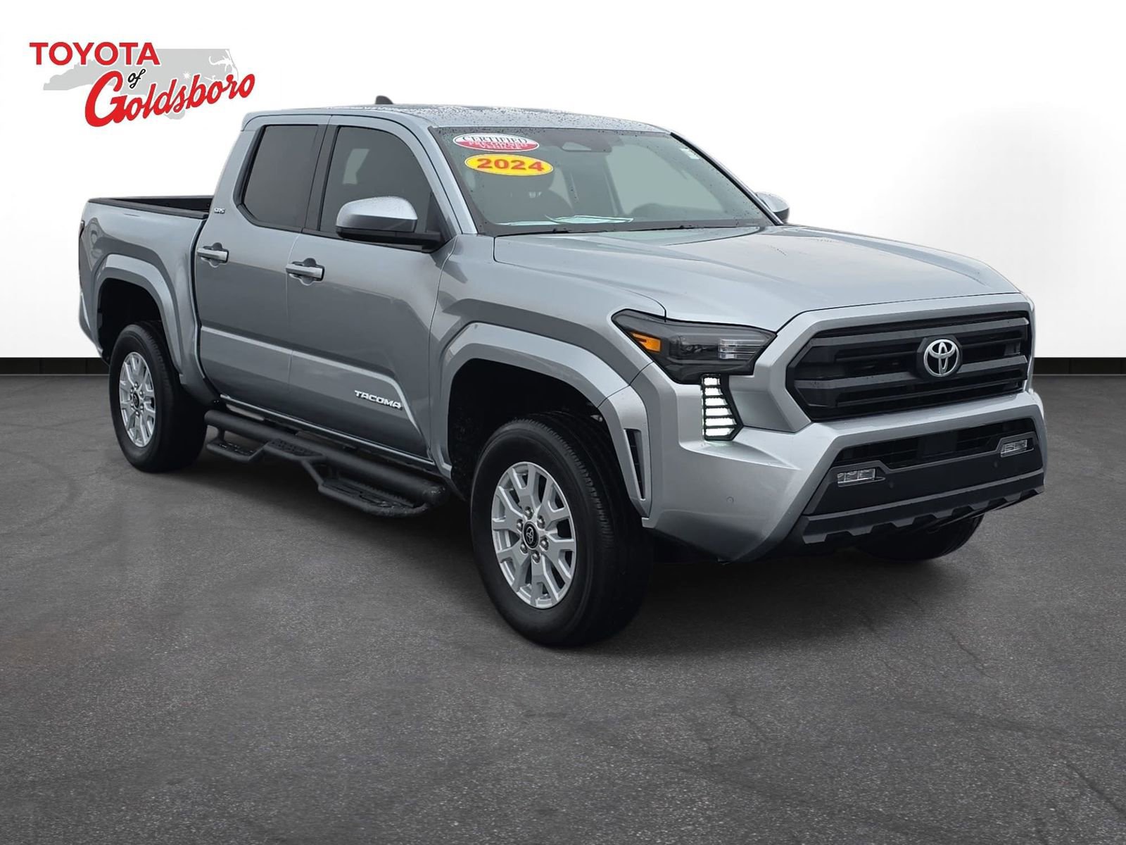 Used 2024 Toyota Tacoma SR5 w/ SR5 Upgrade Package image 3