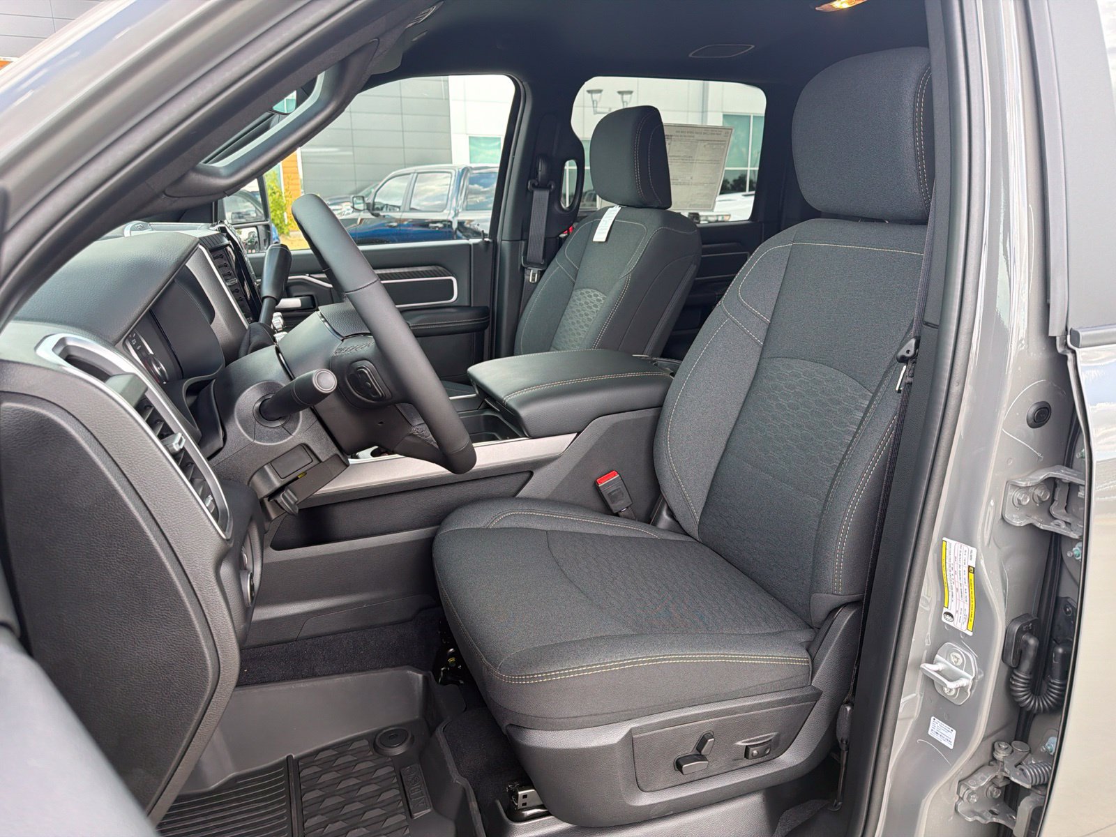 New 2027 RAM 2500 Big Horn AWD/4WD image 14