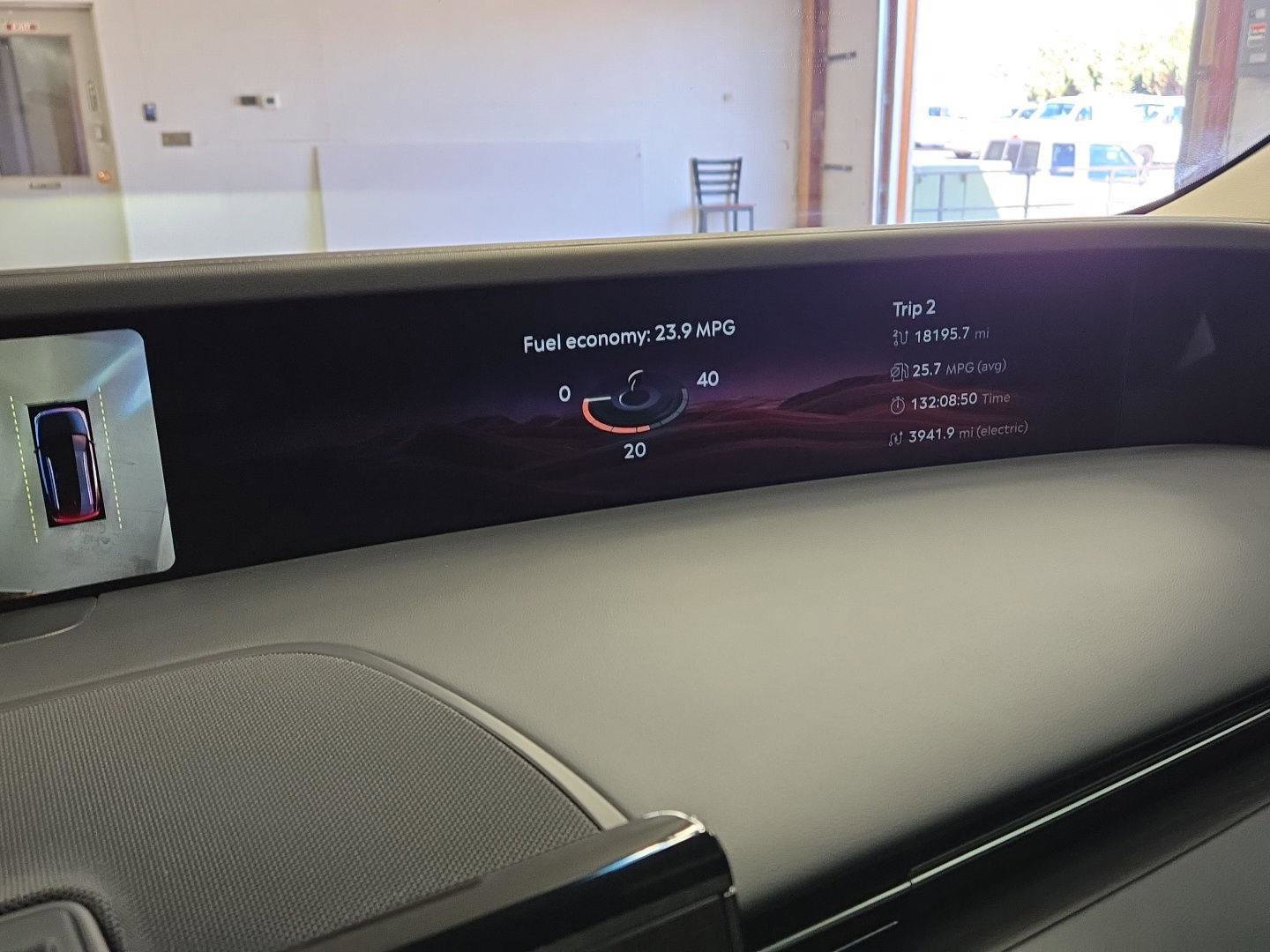 Used 2024 Lincoln Nautilus Reserve image 12