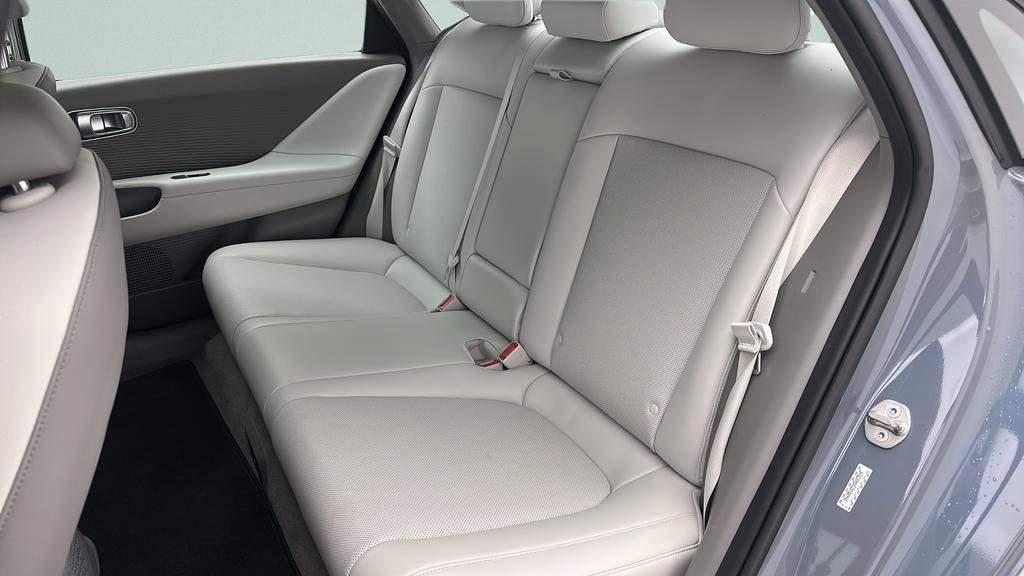 Used 2023 Hyundai Ioniq 6 Limited AWD/4WD image 9