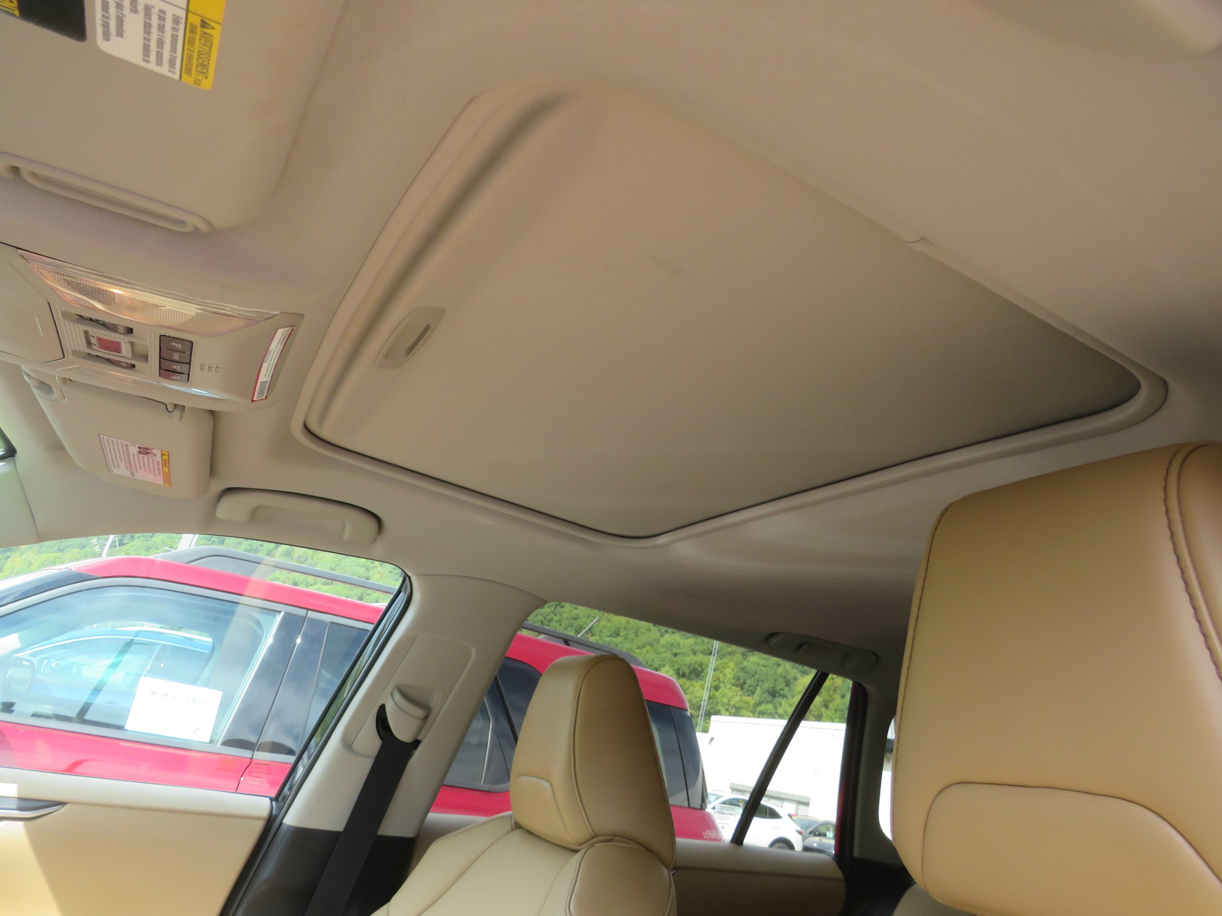 Used 2021 Toyota RAV4 XLE Premium AWD/4WD image 12