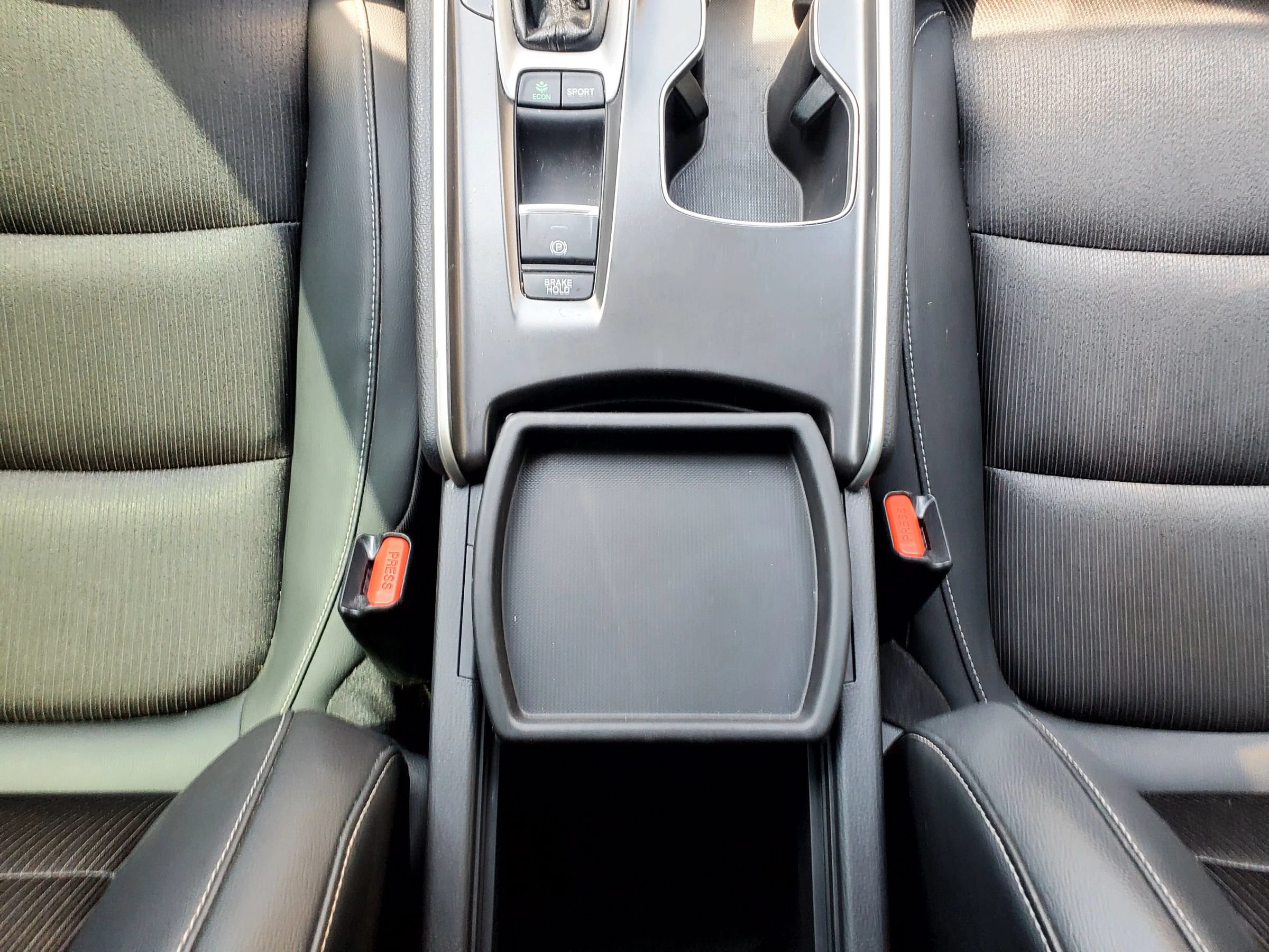 Used 2018 Honda Accord Sport image 36