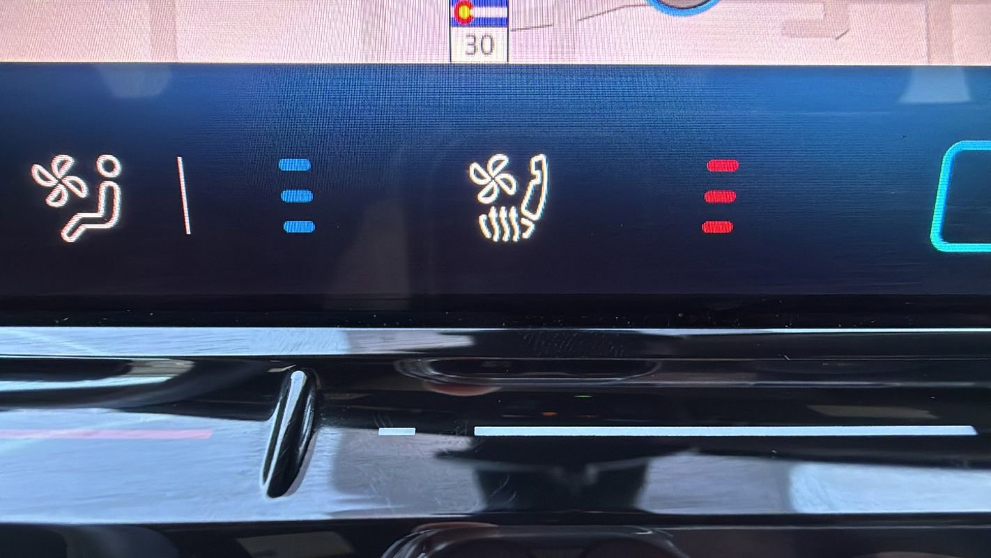 Used 2024 Volkswagen ID.4 Pro S image 23