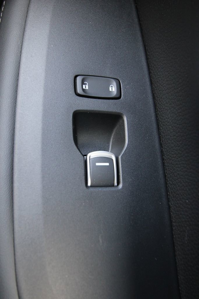 Used 2023 Honda HR-V EX-L image 24