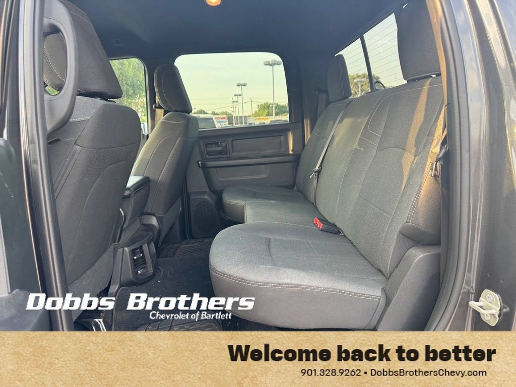 Used 2024 RAM 3500 Tradesman w/ Chrome Appearance Group AWD/4WD image 19