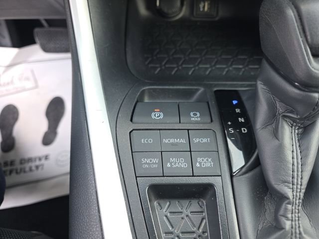 Certified 2024 Toyota RAV4 LE image 20