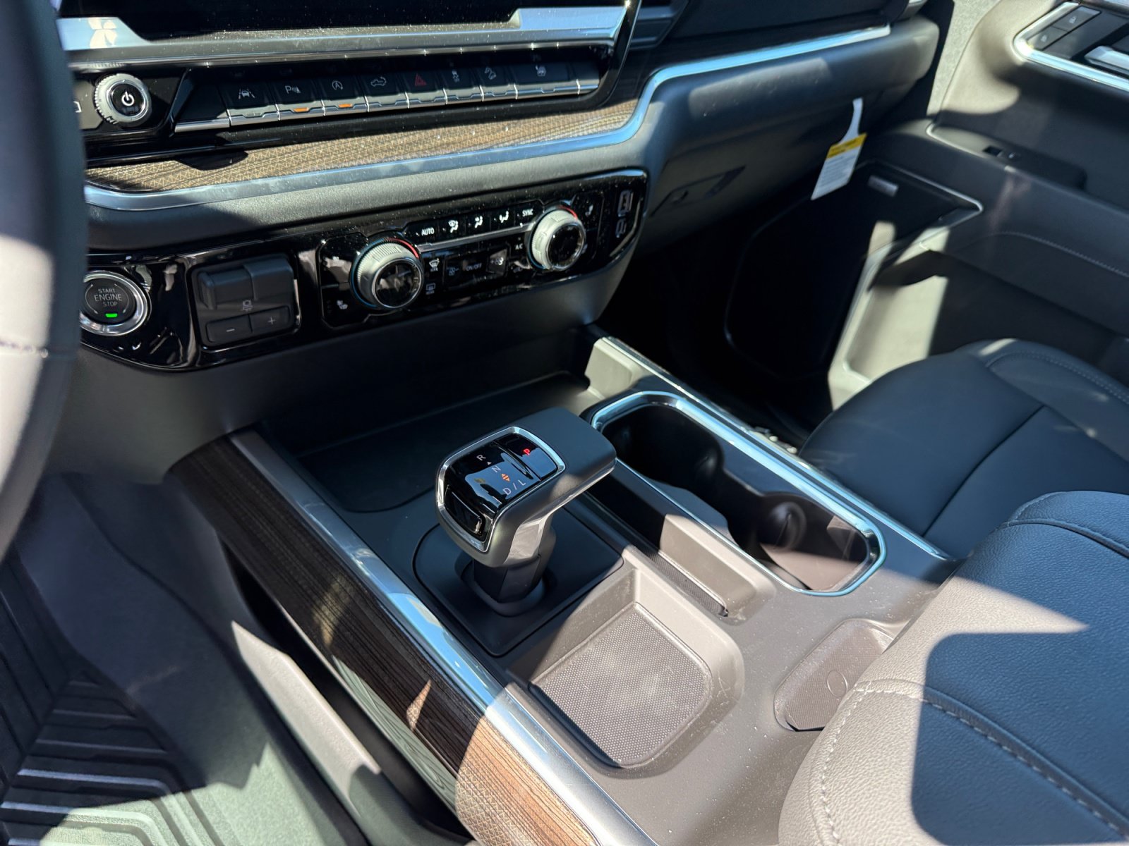 New 2026 Chevrolet Silverado 1500 RST w/ RST All Star Premium Package AWD/4WD image 13