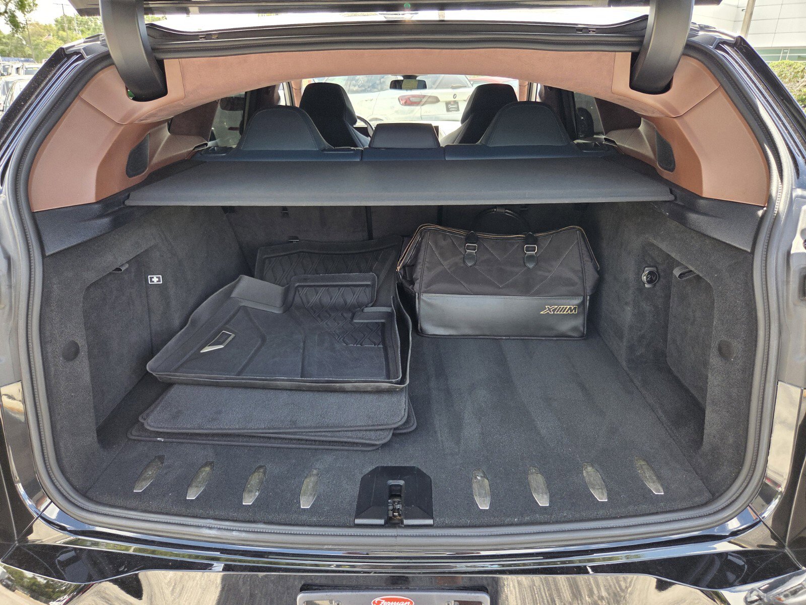 Used 2023 BMW XM w/ M Driver's Package image 15