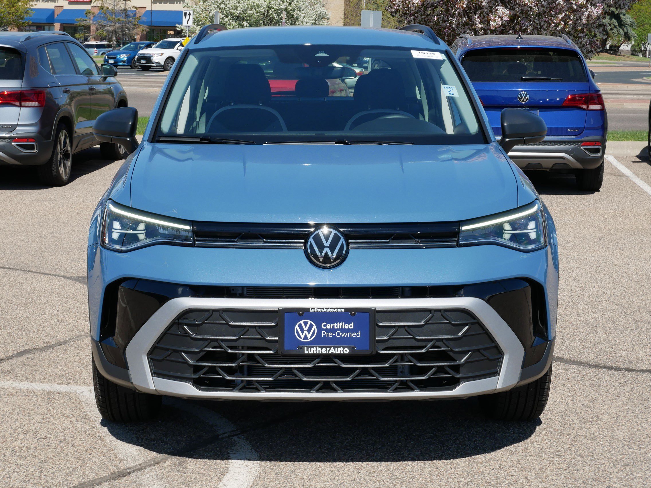 Certified 2025 Volkswagen Taos S AWD/4WD image 2