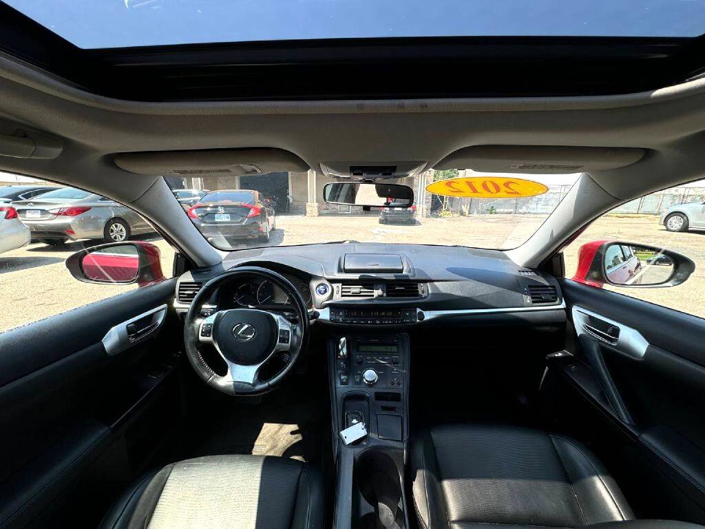 Used 2012 Lexus CT 200h image 12