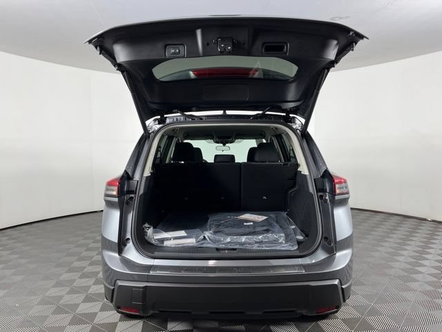 New 2026 Nissan Rogue SV w/ Cold Weather Package FWD image 46