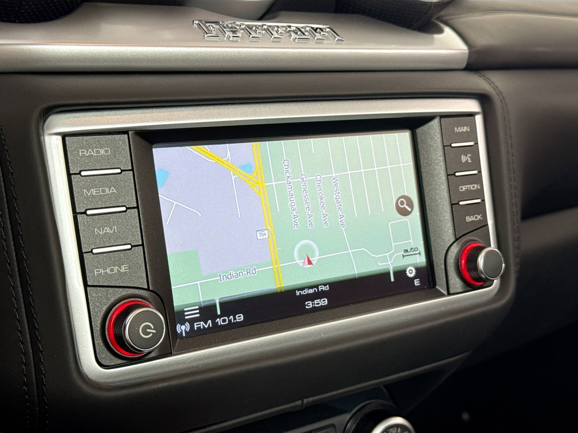 Certified 2018 Ferrari California T image 13