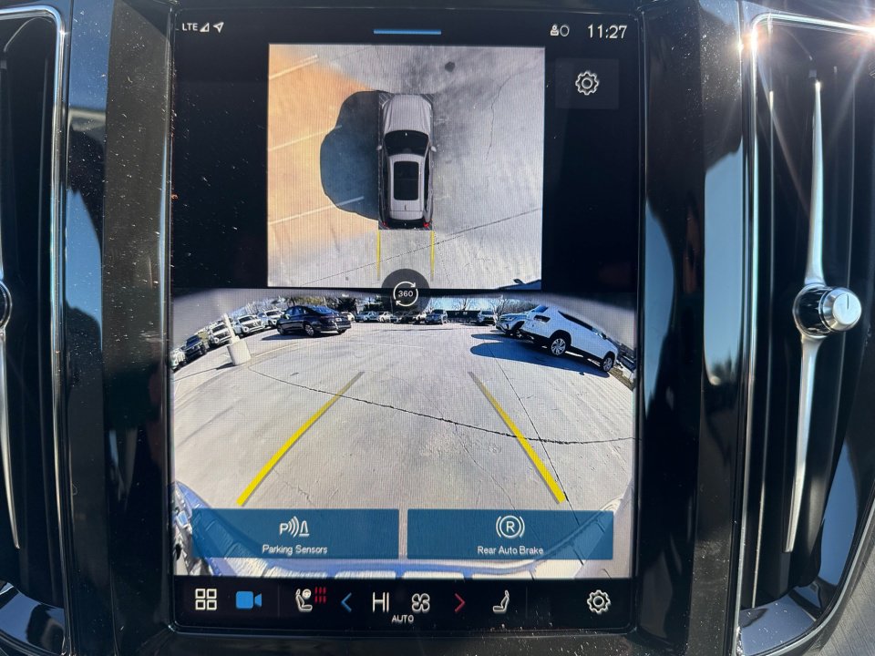 New 2025 Volvo XC60 B5 Ultra w/ Protection Package Premier image 19