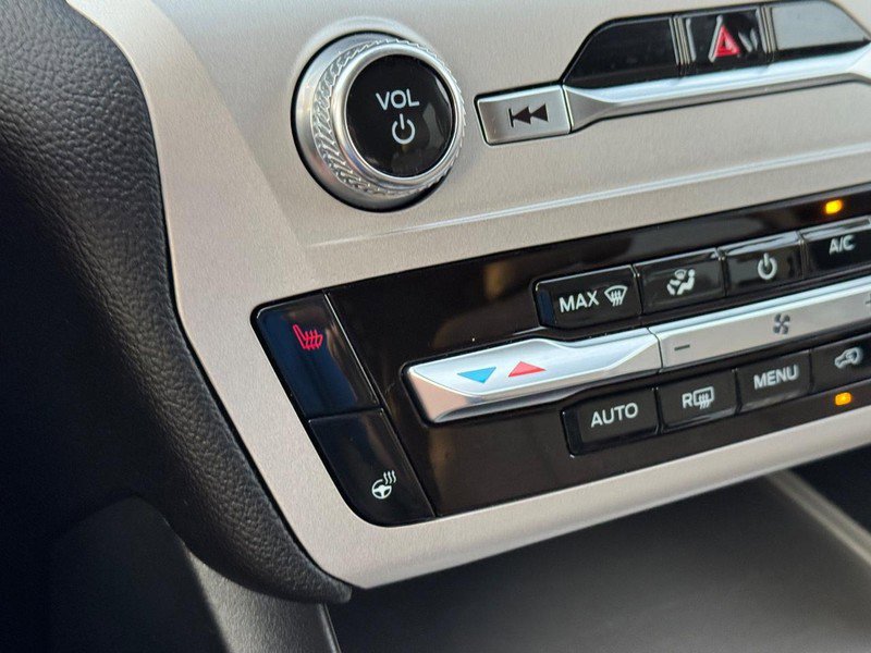 Used 2023 Ford Explorer XLT w/ Equipment Group 202A image 22