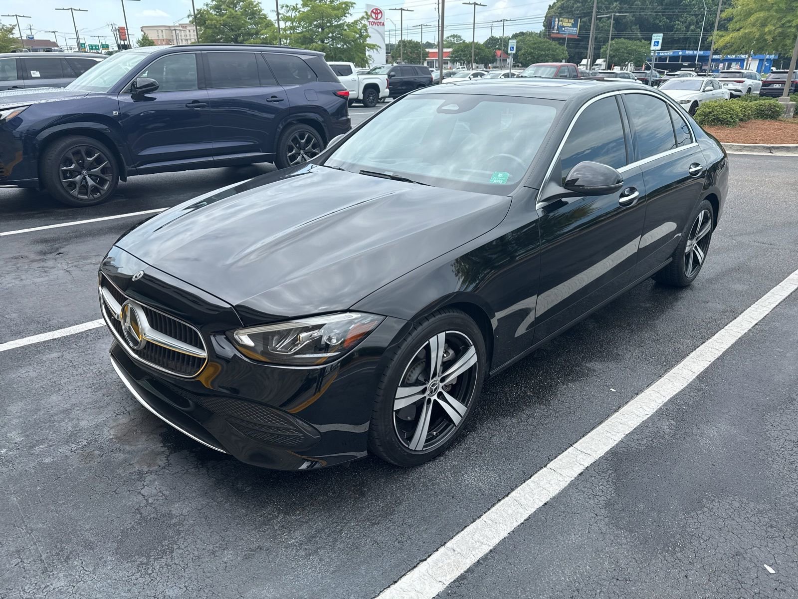 Used 2022 Mercedes-Benz C 300 Sedan image 3