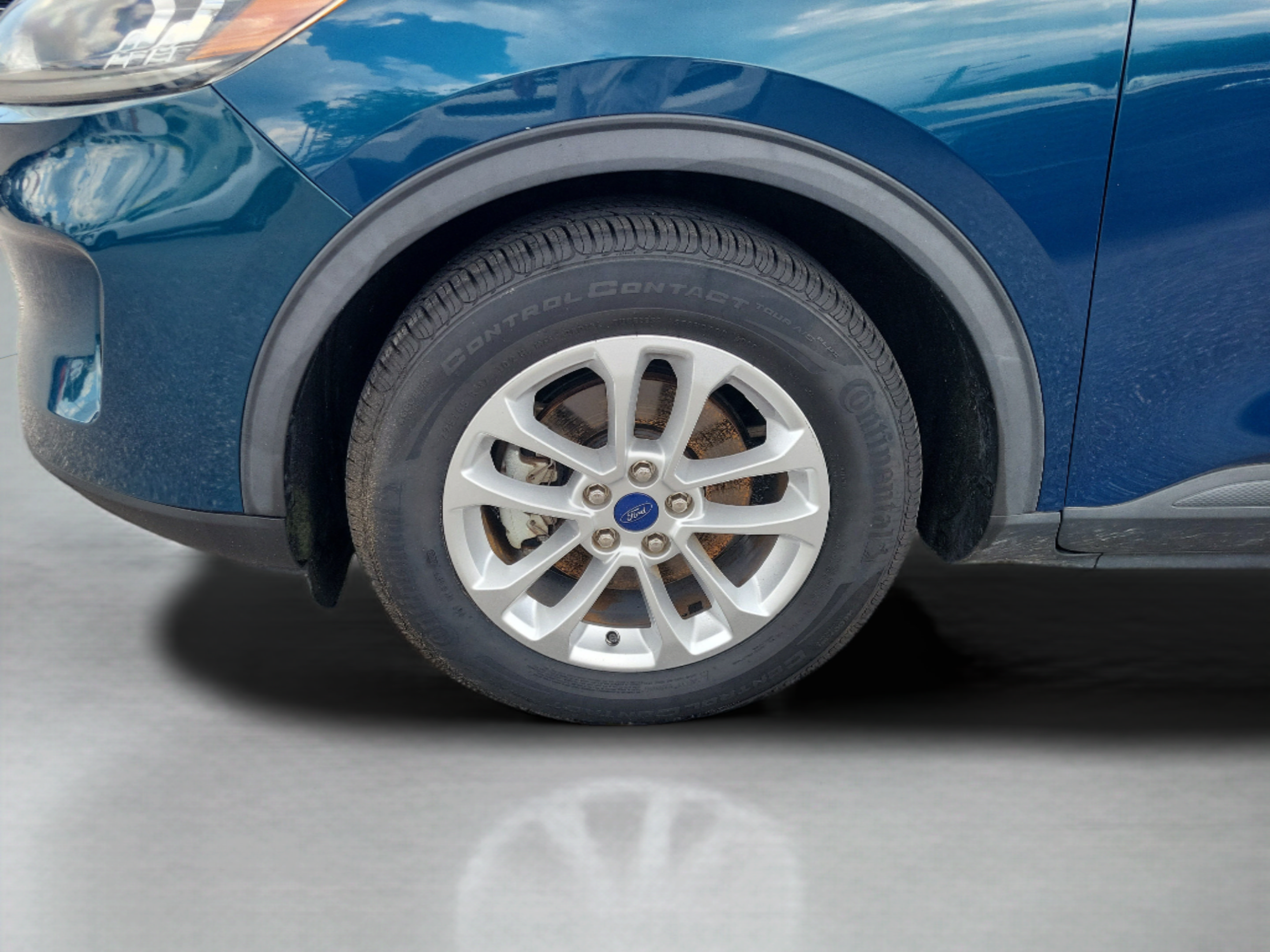 Used 2020 Ford Escape S FWD image 32