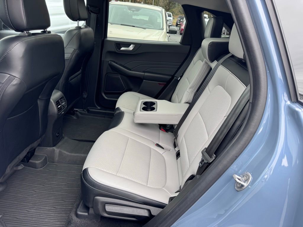 Used 2024 Ford Escape SE FWD image 34