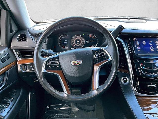 Used 2020 Cadillac Escalade Premium Luxury image 7